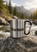 Tasse mit Karabinerhacken und Name
